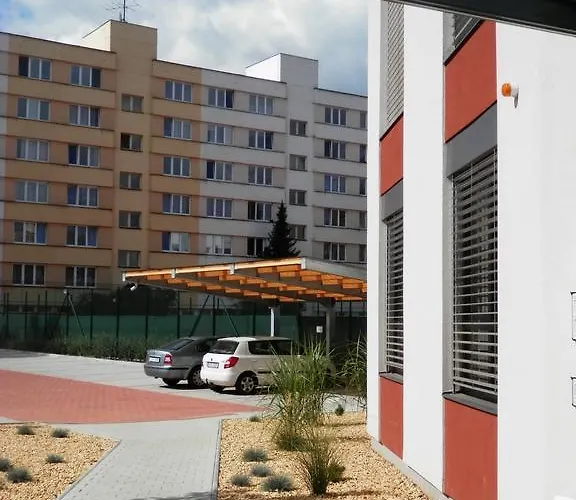 호스텔 Ubytovaci Zarizeni Koleje Pedagog 체스케부데요비체